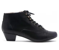 Women's Chelsea Crew Pyramid Lace Up Booties