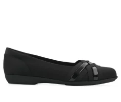 Women's Cliffs by White Mountain Chic Flats