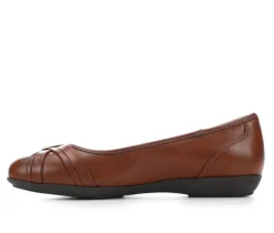 Women's Cliffs by White Mountain Calming Flats