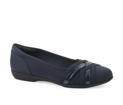 Women's Cliffs by White Mountain Chic Flats