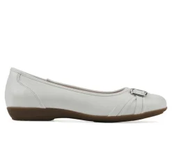 Women's Cliffs by White Mountain Calming Flats