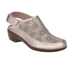 Women's Easy Spirit Dawn Clogs