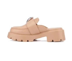 Women's Olivia Miller Heart Lugged Clogs