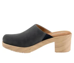 Women's Softwalk Felida Clogs
