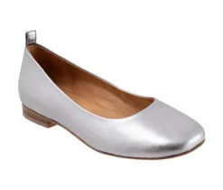 Women's Softwalk Kiris Flats