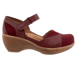 Women's Softwalk Miri Heeled Clogs