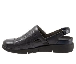 Women's Softwalk Salina Woven II Clog