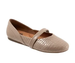 Women's Softwalk Samara Flats