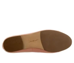 Women's Trotters Clara Flats