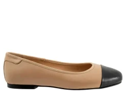Women's Trotters Clara Flats