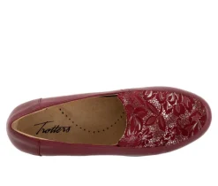 Women's Trotters Deanna Loafers