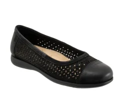 Women's Trotters Delmara Perf Flats