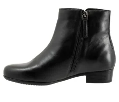 Women's Trotters Maxwell Booties