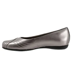 Women's Trotters Sasha Flats
