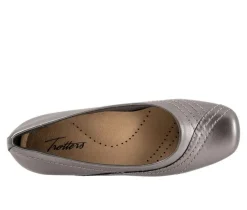 Women's Trotters Sasha Flats