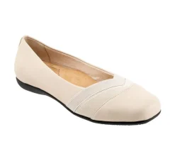 Women's Trotters Stella Flats