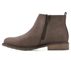 Women's White Mountain Caching Chelsea Booties