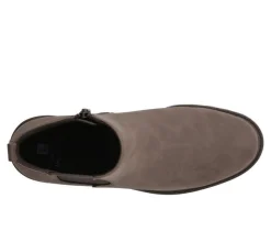 Women's White Mountain Caching Chelsea Booties