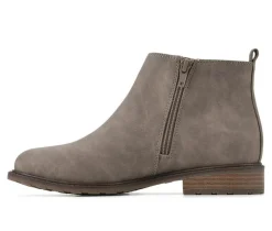 Women's White Mountain Caching Chelsea Booties