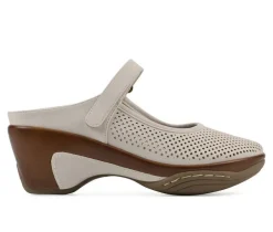 Women's White Mountain Vinto2 Clogs