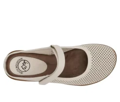 Women's White Mountain Vinto2 Clogs